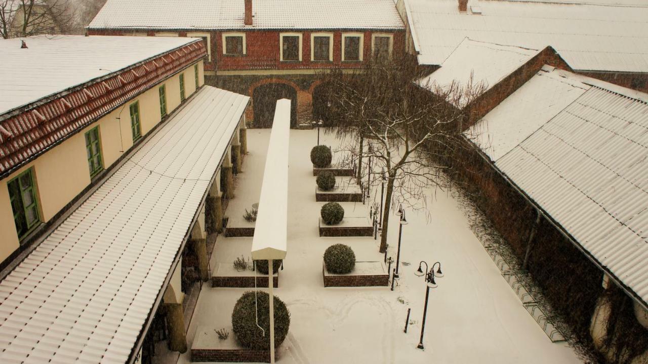 Hanacky Dvur Ołomuniec Zewnętrze zdjęcie